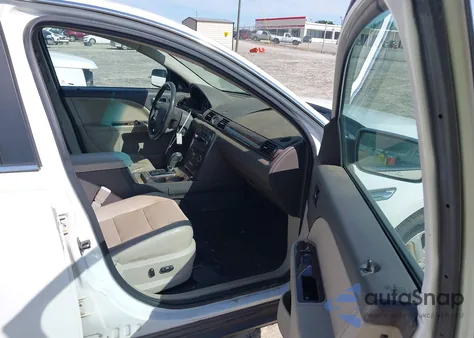 2008 Ford Taurus Limited from USA, damaged, VIN 1FAHP25W68G175286